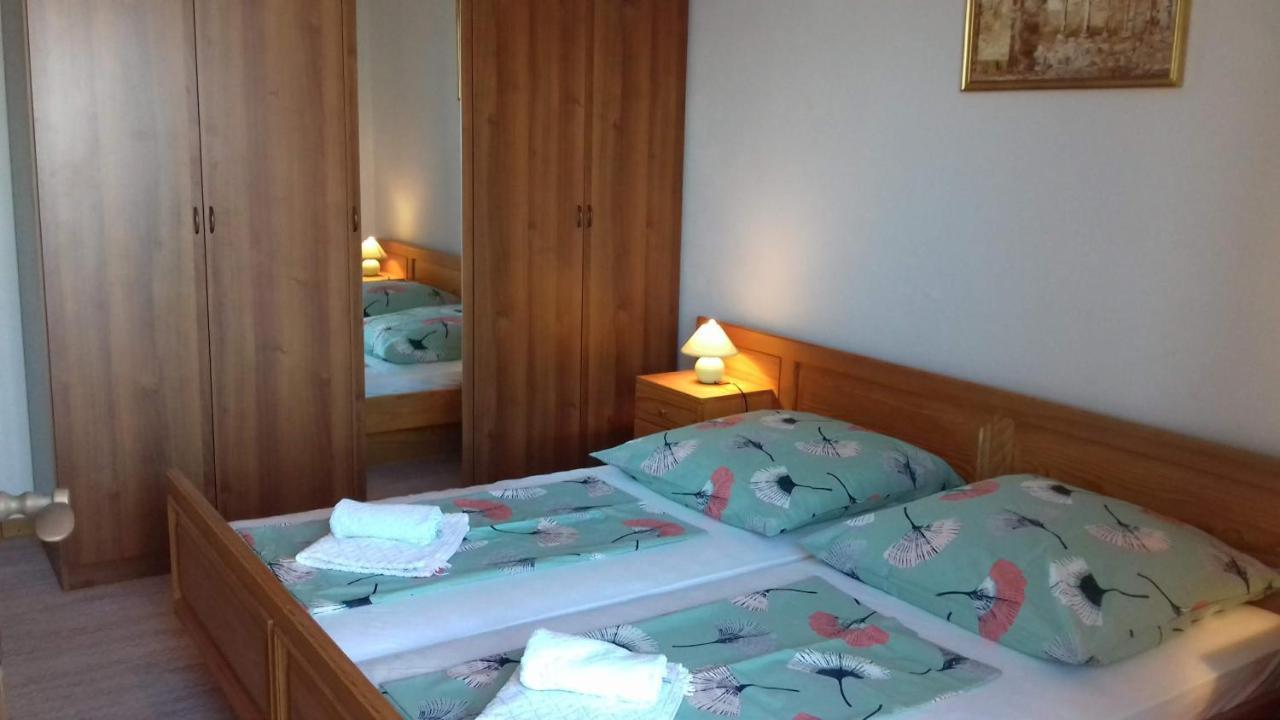 Apartmenthaus Punta **** Splitska Zewnętrze zdjęcie