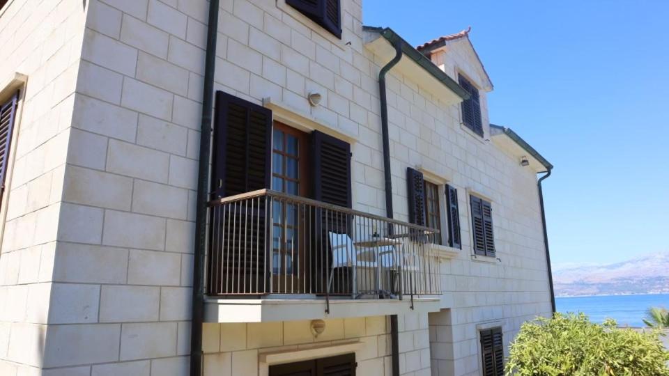 Apartmenthaus Punta **** Splitska Zewnętrze zdjęcie